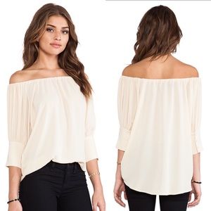 NWT Revolve Off the Shoulder Top In Vanilla Medium